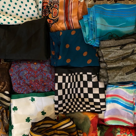 Lot of 30 amazing long vintage scarves - Picture 3 of 7